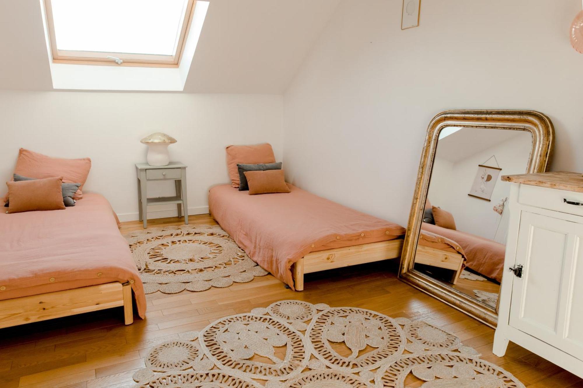 Logement Entier Ou A Partager Dans Maison Familiale A Rueil Malmaison, Proche De Paris La Defense Exteriér fotografie