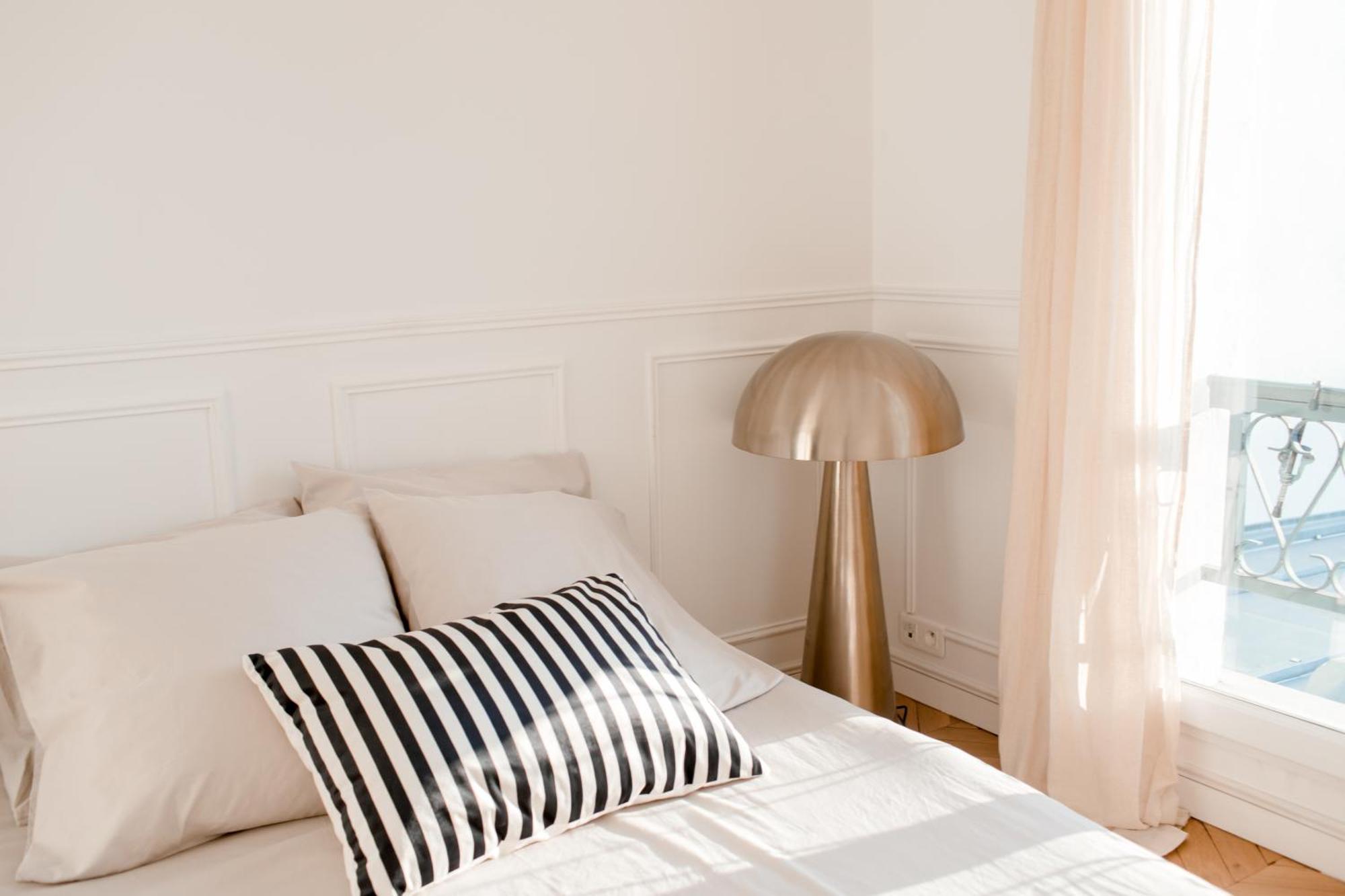 Logement Entier Ou A Partager Dans Maison Familiale A Rueil Malmaison, Proche De Paris La Defense Exteriér fotografie